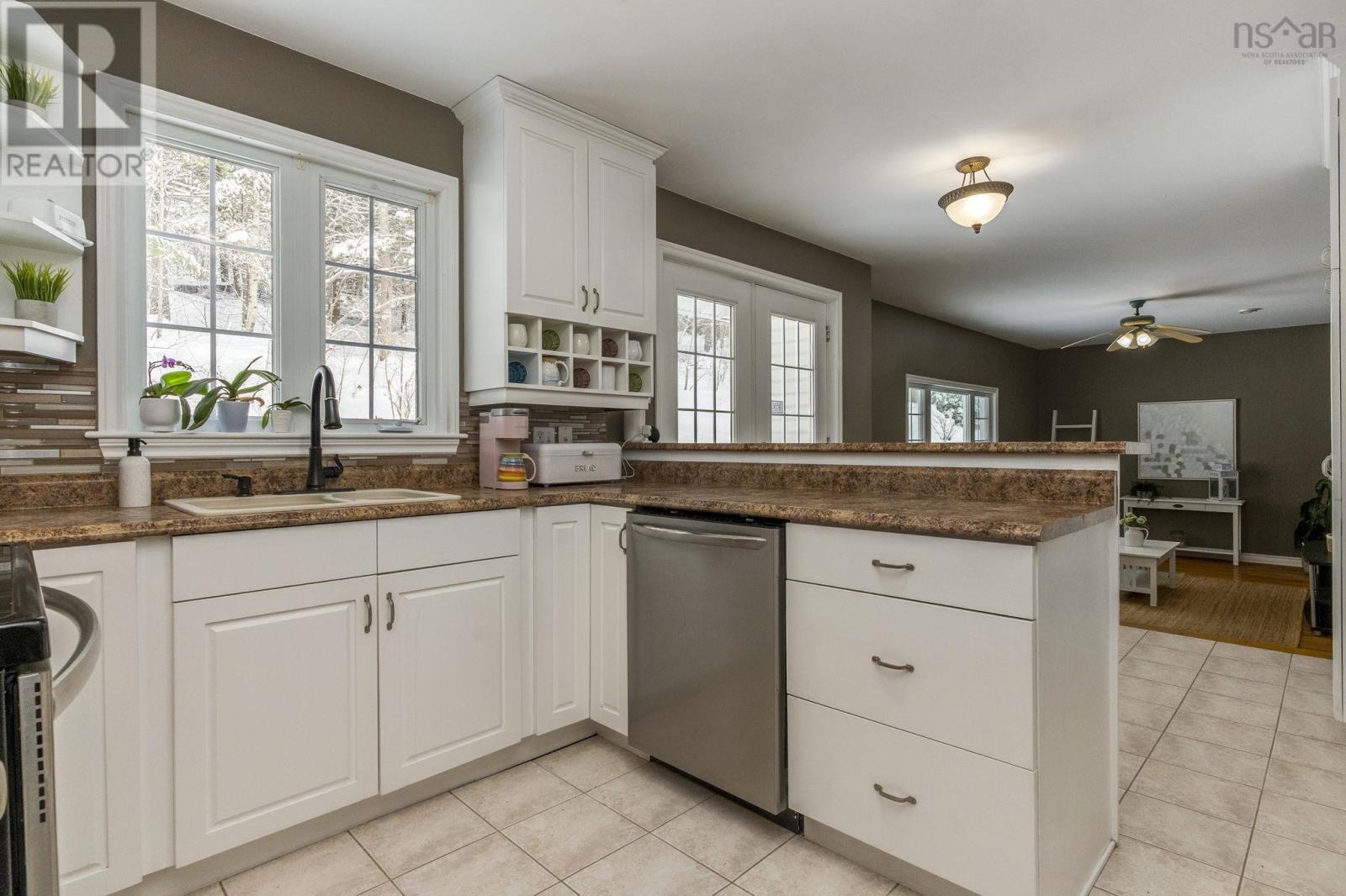 19 Newport Drive, Fall River, Nova Scotia  B2T 1A4 - Photo 10 - 202601711