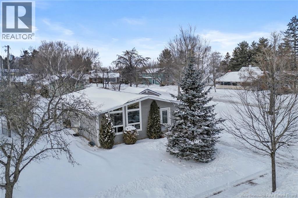 47 Rochester Street, Fredericton, New Brunswick  E3B 4T2 - Photo 5 - NB132843