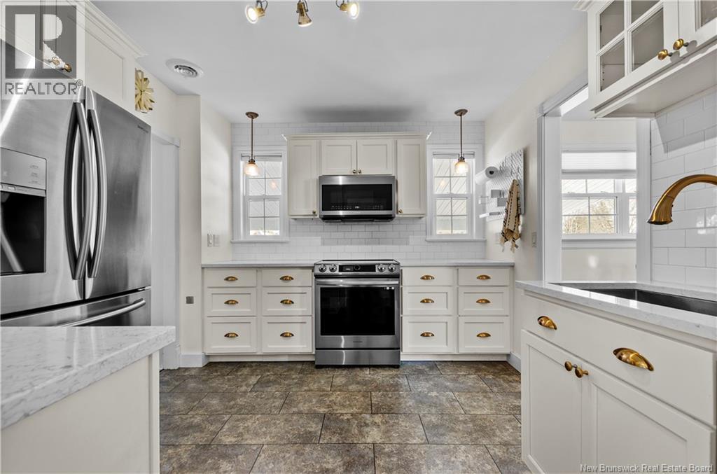 47 Rochester Street, Fredericton, New Brunswick  E3B 4T2 - Photo 4 - NB132843