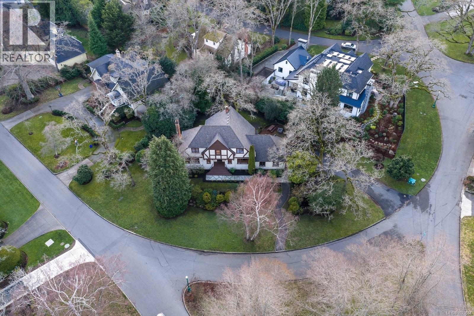 3400 Upper Terrace Rd, Oak Bay, British Columbia  V8R 6E6 - Photo 38 - 1023654