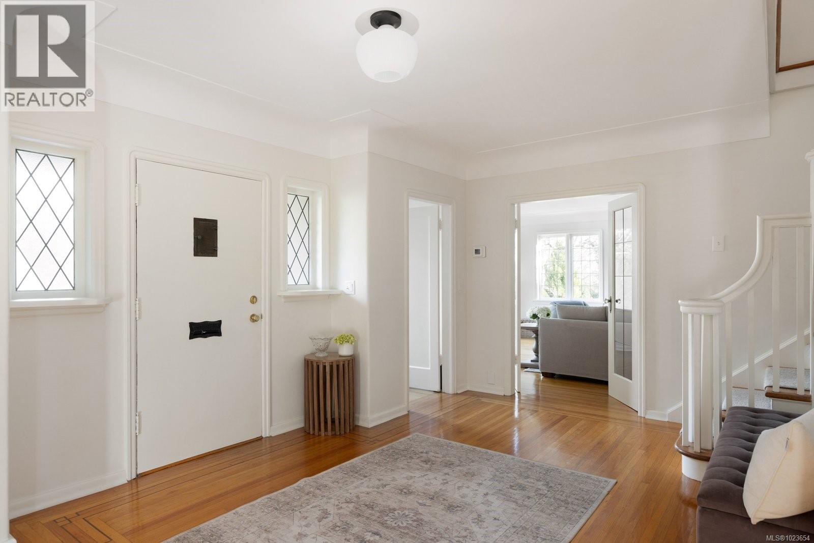 3400 Upper Terrace Rd, Oak Bay, British Columbia  V8R 6E6 - Photo 4 - 1023654