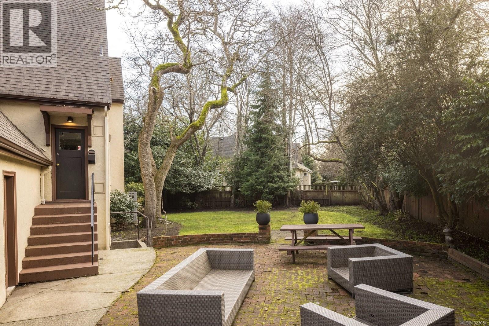 3400 Upper Terrace Rd, Oak Bay, British Columbia  V8R 6E6 - Photo 29 - 1023654