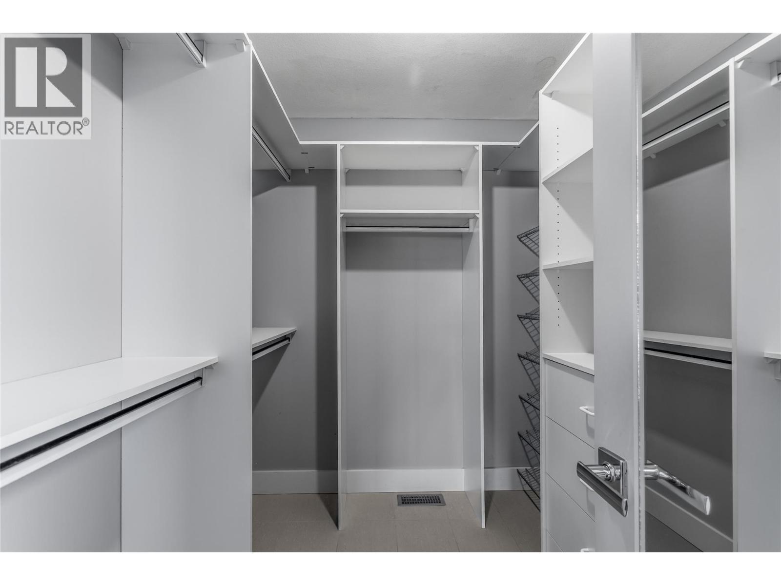 440 Audubon Court, Kelowna, British Columbia  V1W 5K3 - Photo 30 - 10373735