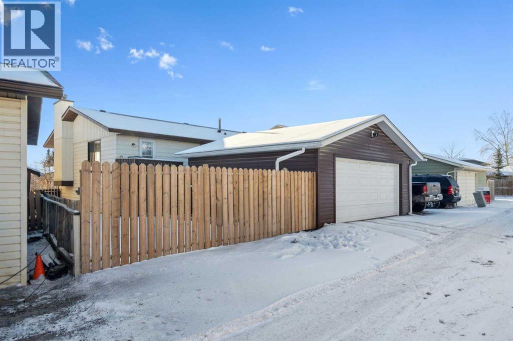 14 Glenhill Crescent, Cochrane, Alberta  T4C 1G8 - Photo 37 - A2281611