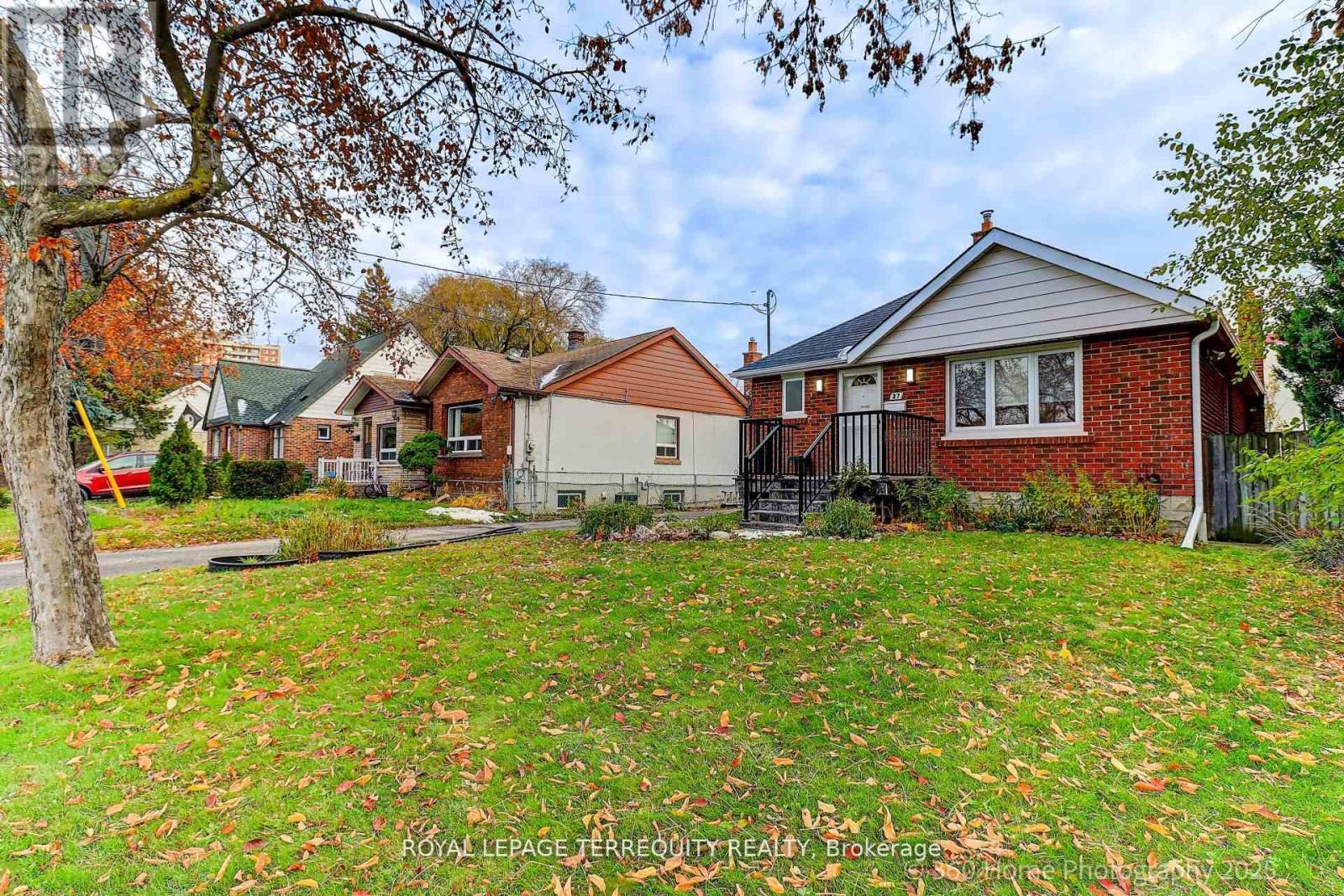 27 John Best Avenue, Toronto, Ontario  M9N 1C4 - Photo 28 - W12734740