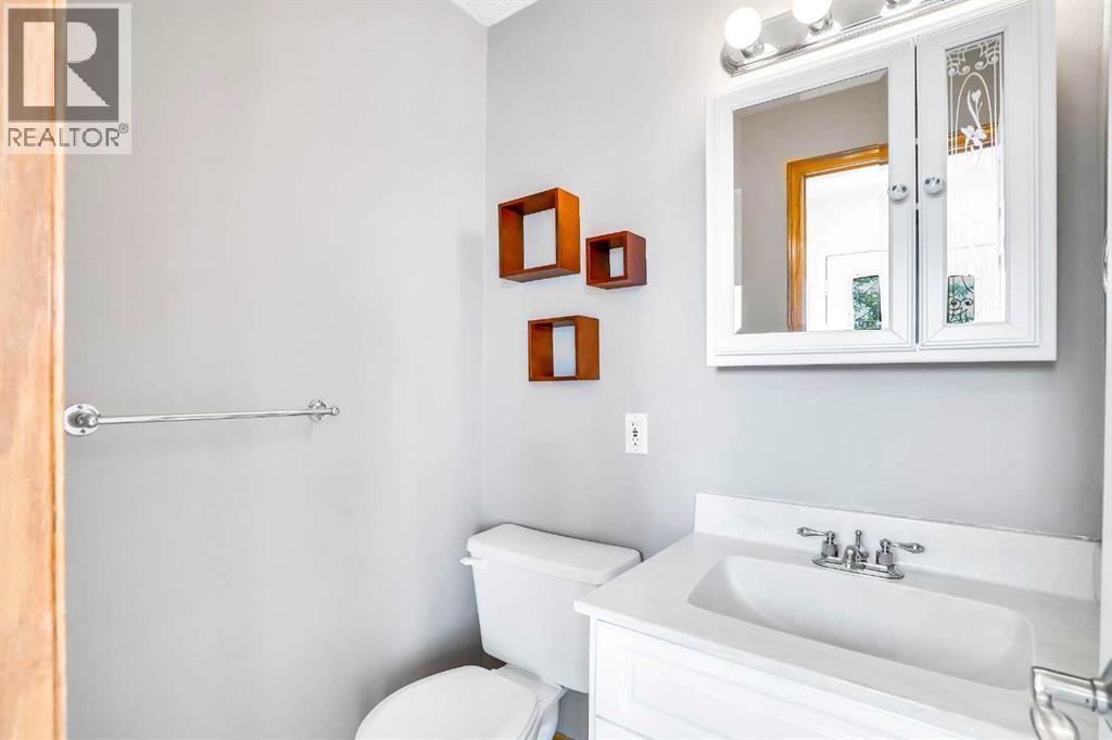 209 Patina Park Sw, Calgary, Alberta  T3H 3E3 - Photo 17 - A2282616