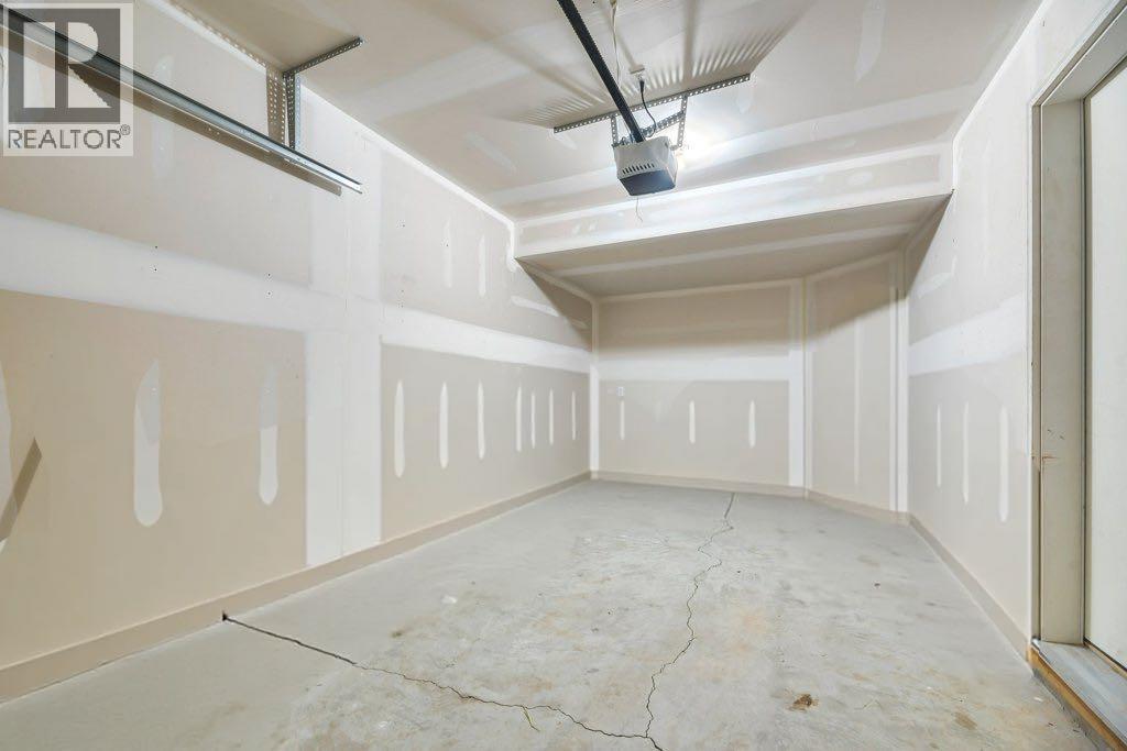 15 Copperpond Close Se, Calgary, Alberta T2Z 0Y8 - Photo 29 - A2277407