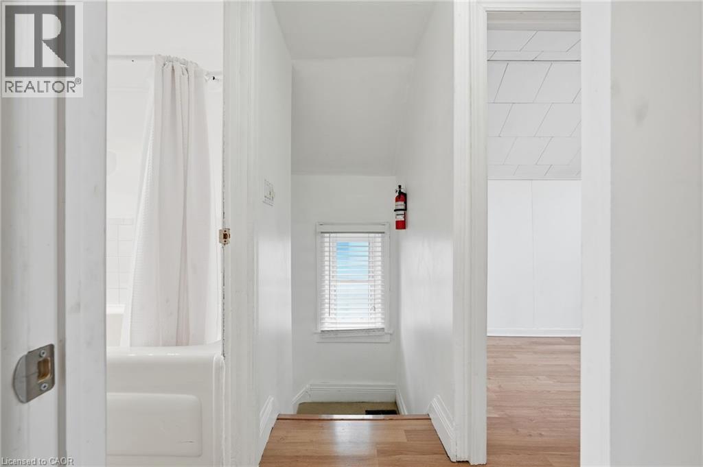 20 York Street, Welland, Ontario  L3B 4A6 - Photo 24 - 40794306