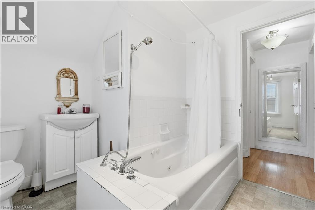 20 York Street, Welland, Ontario  L3B 4A6 - Photo 35 - 40794306