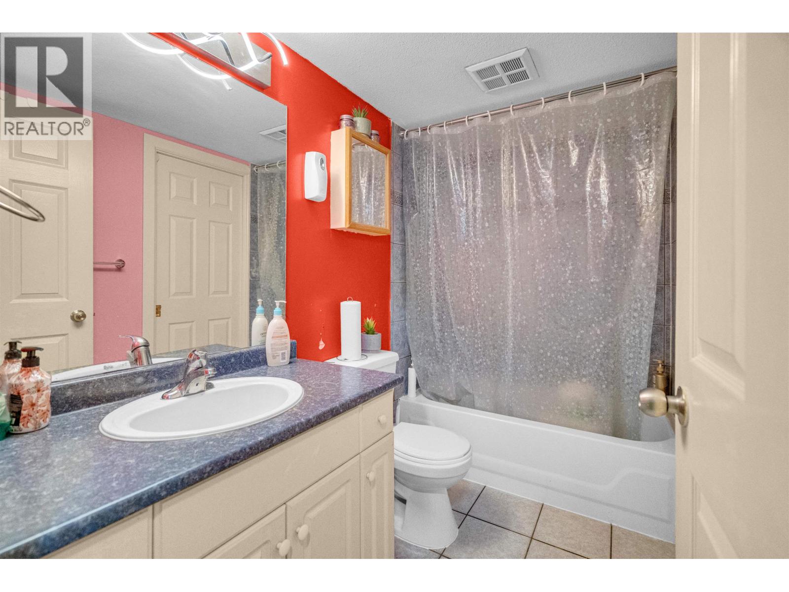 101 22277 122 Avenue, Maple Ridge, British Columbia  V2X 3X8 - Photo 21 - R3084036