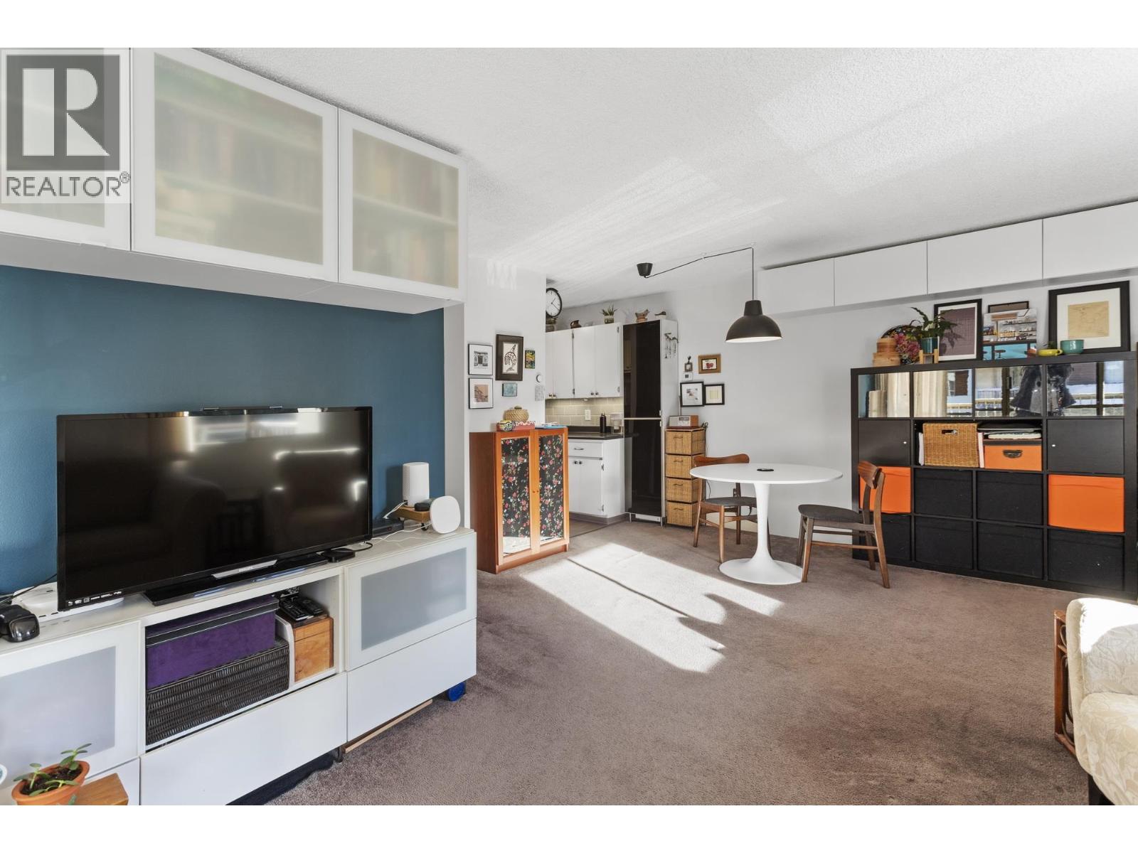 315 2012 Fullerton Avenue, North Vancouver, British Columbia  V7P 3E3 - Photo 5 - R3084563