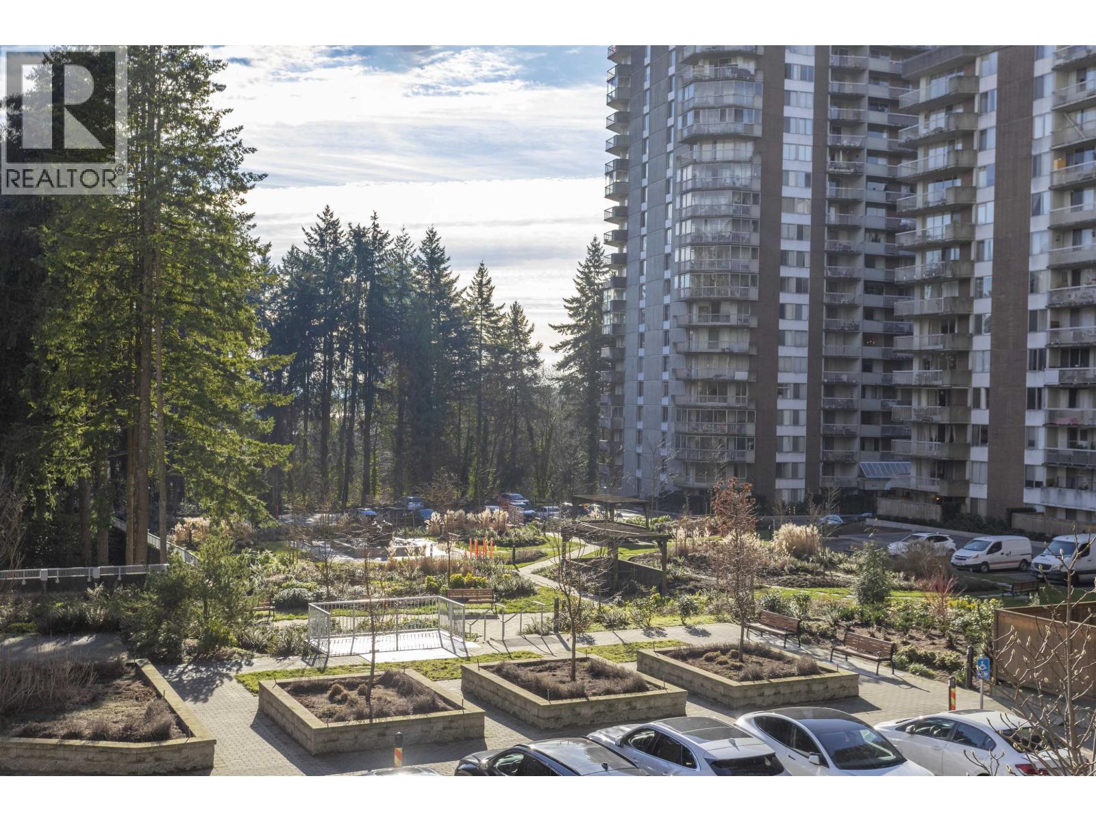 315 2012 Fullerton Avenue, North Vancouver, British Columbia  V7P 3E3 - Photo 3 - R3084563