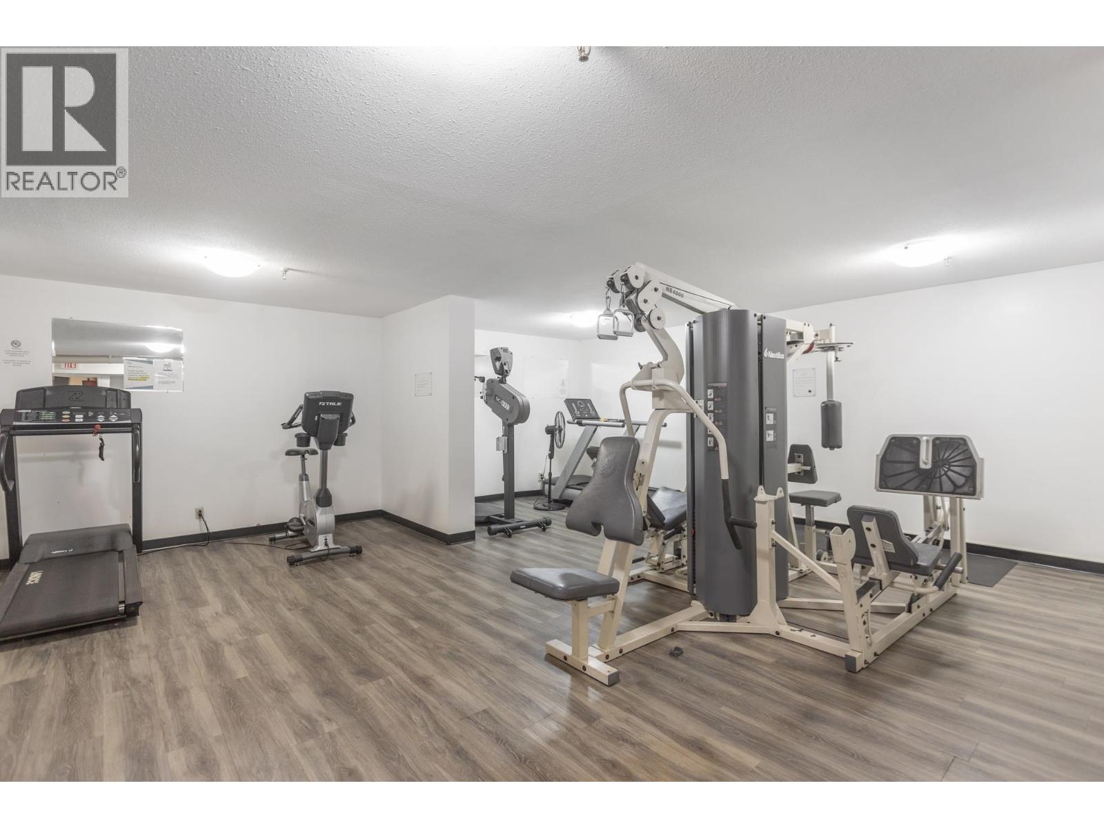 315 2012 Fullerton Avenue, North Vancouver, British Columbia  V7P 3E3 - Photo 20 - R3084563