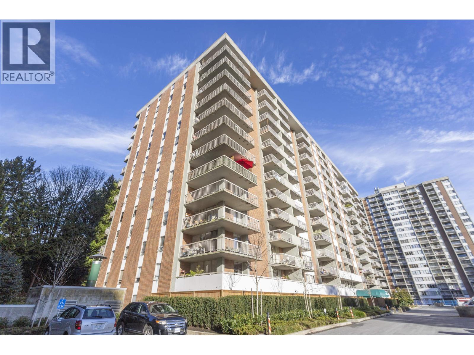 315 2012 FULLERTON AVENUE, north vancouver, British Columbia