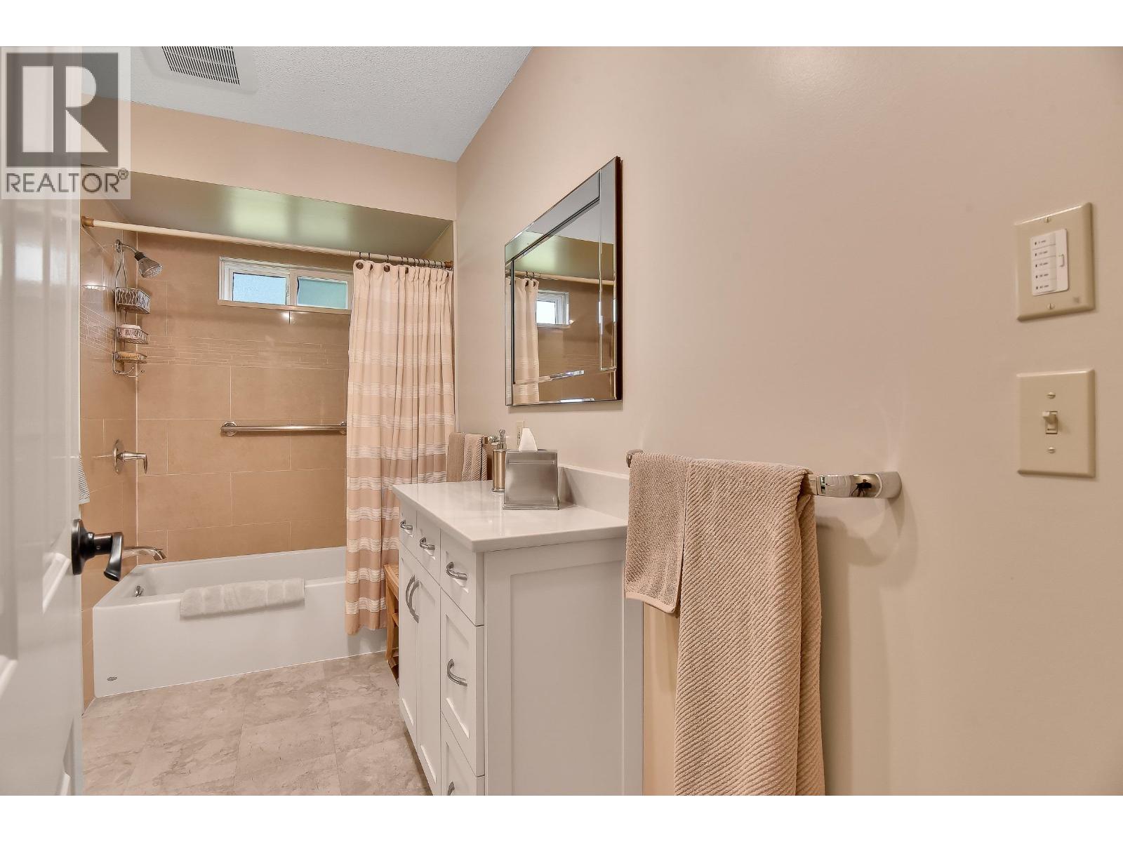 1348 Compston Crescent, Delta, British Columbia  V4L 1P9 - Photo 14 - R3084536