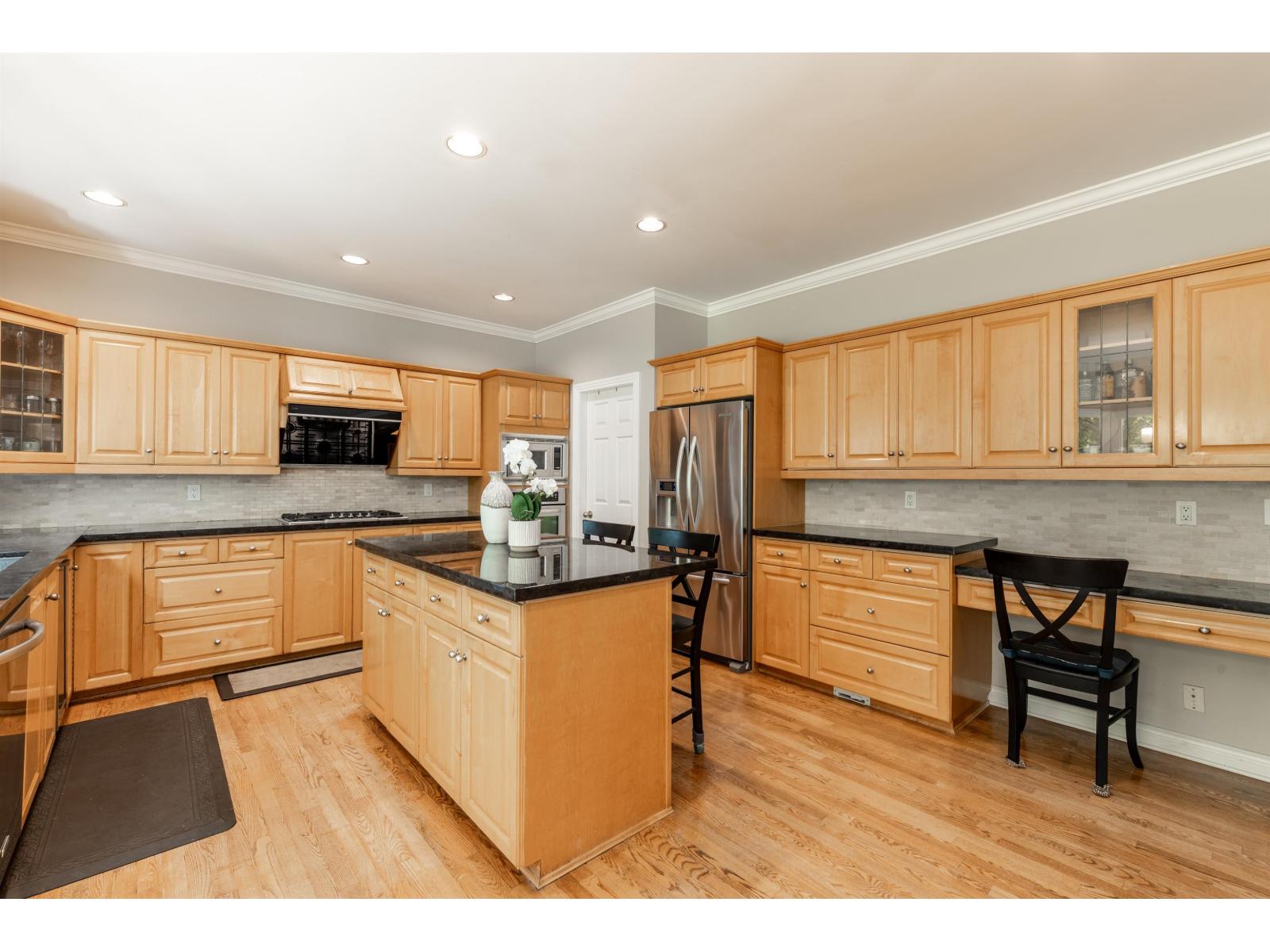 2065 132a Street, Surrey, British Columbia  V4A 9K2 - Photo 13 - R3084190