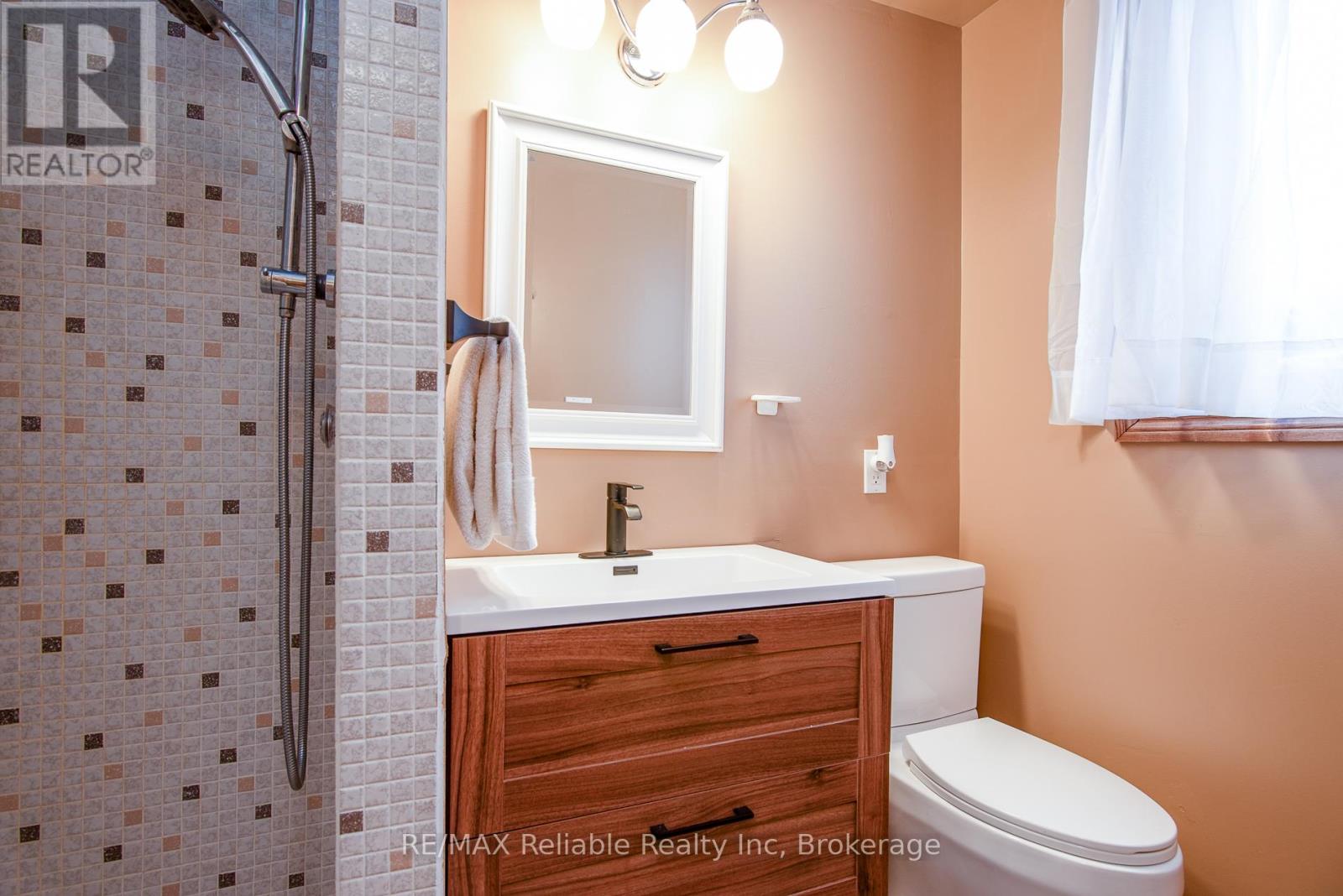 244 Elizabeth Street, Central Huron, Ontario  N0M 2H0 - Photo 34 - X12739700