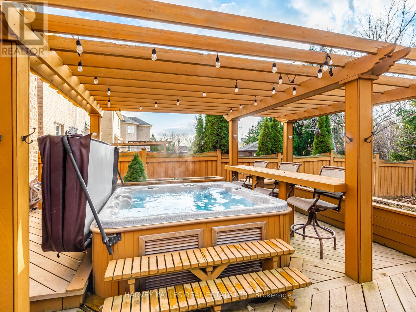 12 Barberry Crescent, Richmond Hill, Ontario  L4E 4S5 - Photo 40 - N12716806