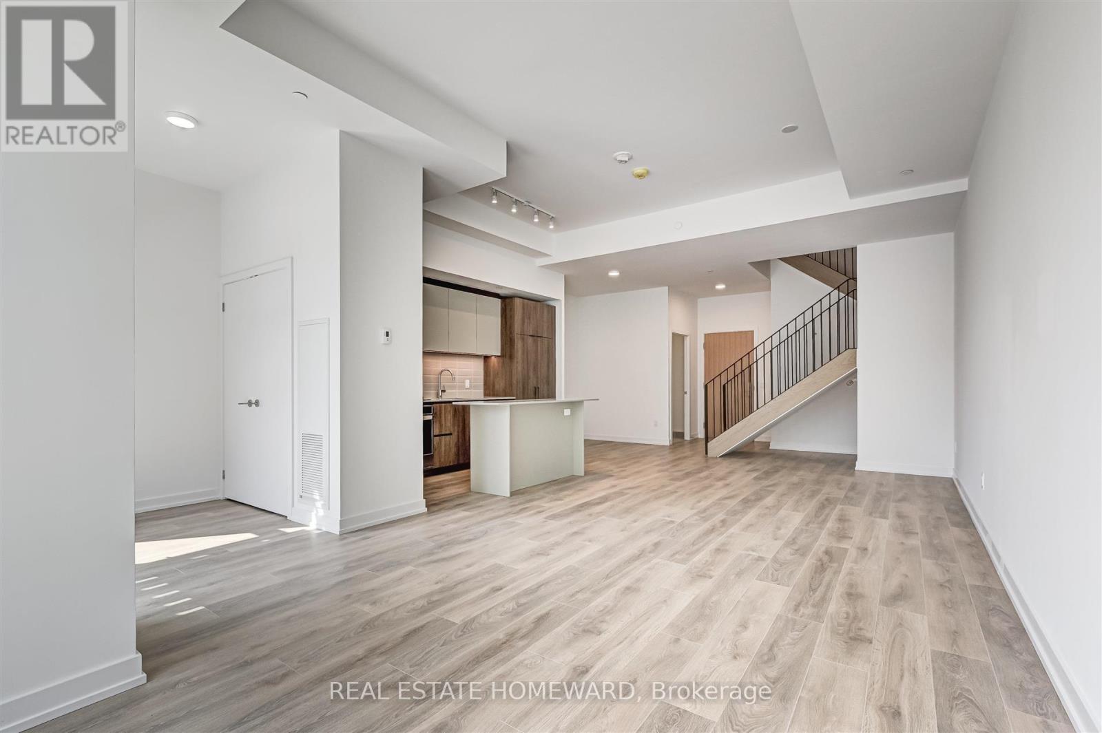 133 - 150 Logan Avenue, Toronto, Ontario  M4M 2N3 - Photo 3 - E12739888