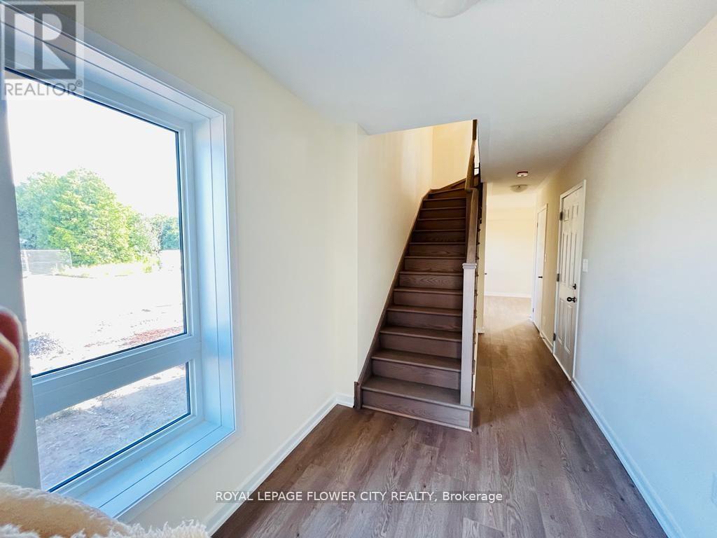 1300 Bradenton Path, Oshawa, Ontario  L1K 1A9 - Photo 10 - E12739928