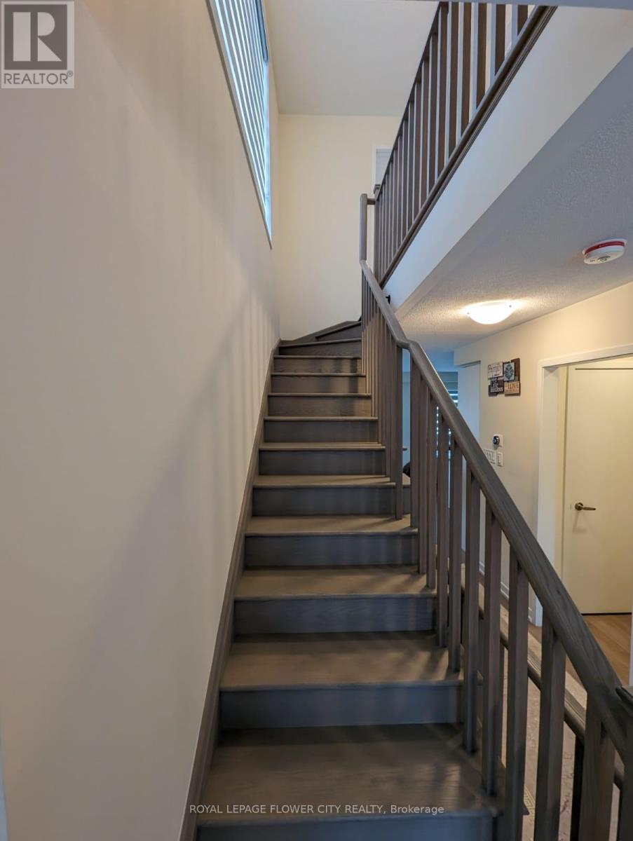 1300 Bradenton Path, Oshawa, Ontario  L1K 1A9 - Photo 12 - E12739928