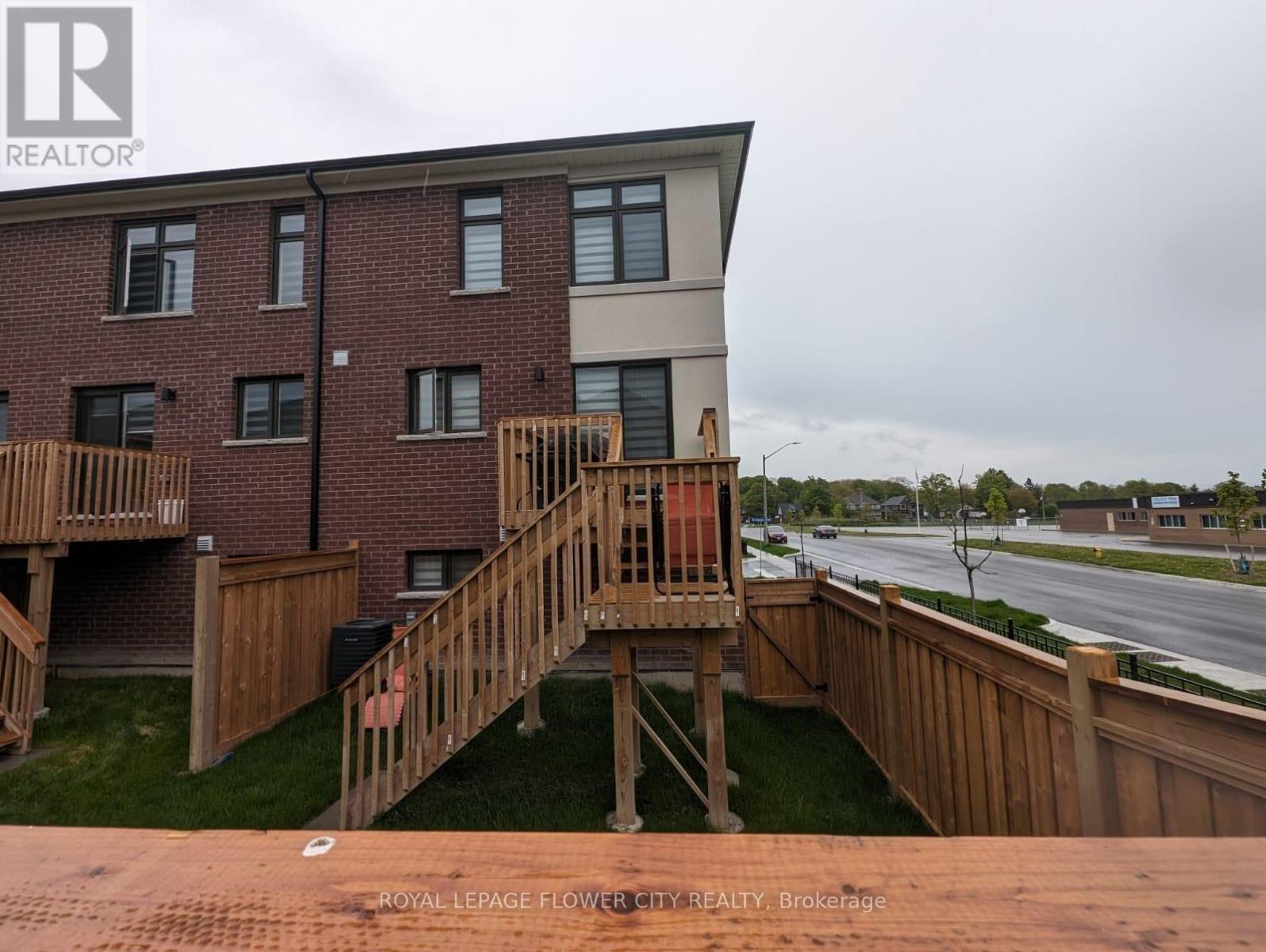 1300 Bradenton Path, Oshawa, Ontario  L1K 1A9 - Photo 26 - E12739928