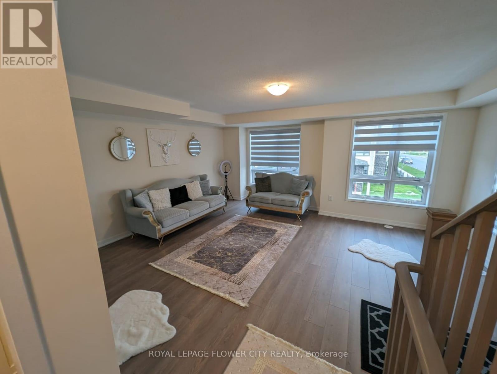 1300 Bradenton Path, Oshawa, Ontario  L1K 1A9 - Photo 5 - E12739928