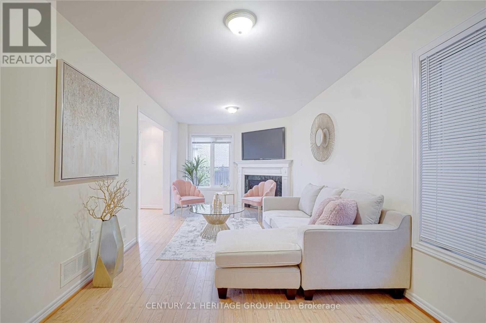 150 Ashton Drive, Vaughan, Ontario  L6A 2T8 - Photo 11 - N12739914