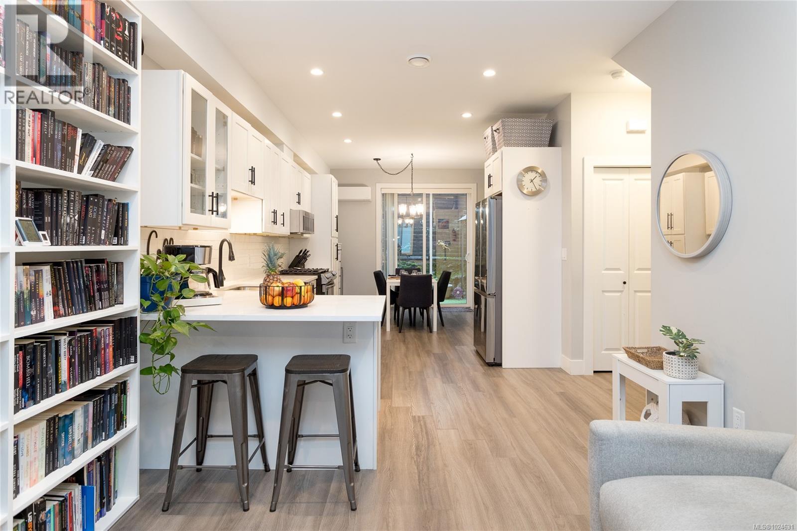 933 Turnstone Ridge, Langford, British Columbia  V9C 0J4 - Photo 6 - 1024631