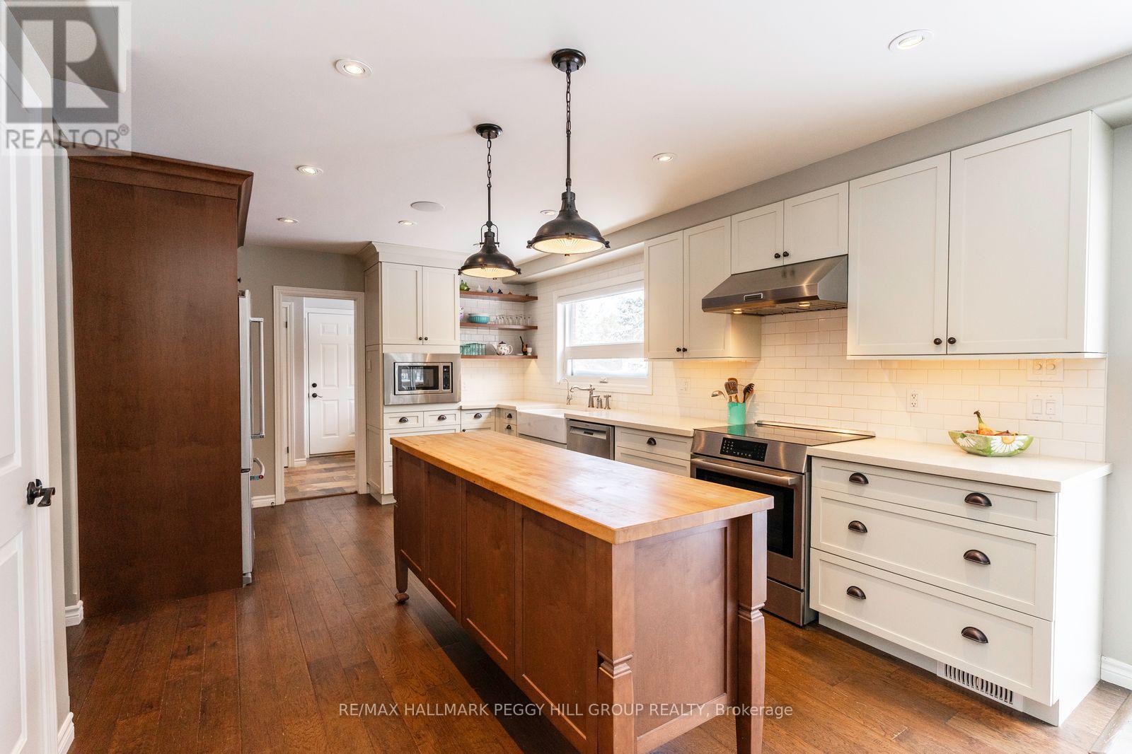 2009 5 Line N, Oro-Medonte, Ontario  L0L 2E0 - Photo 2 - S12739922