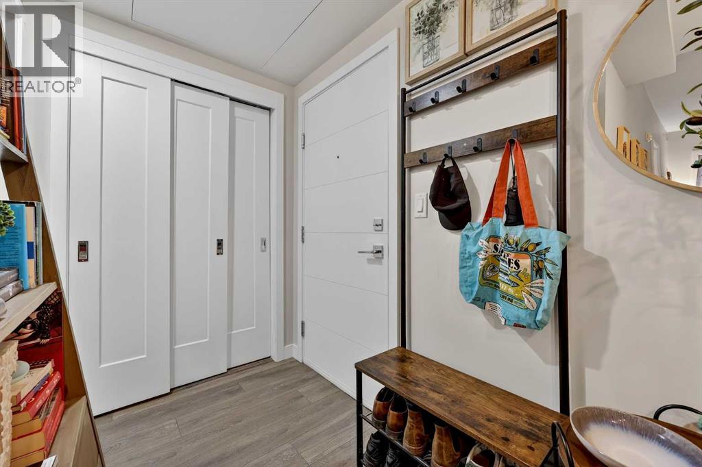 111, 3375 15 Street Sw, Calgary, Alberta  T2T 4A2 - Photo 4 - A2275742