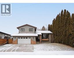 5 Fairview Crescent E, Brooks, Alberta