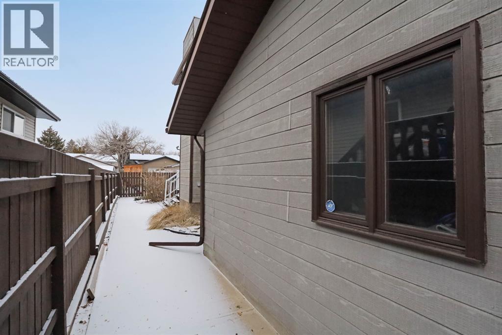 5 Fairview Crescent E, Brooks, Alberta  T1R 0N7 - Photo 46 - A2280392