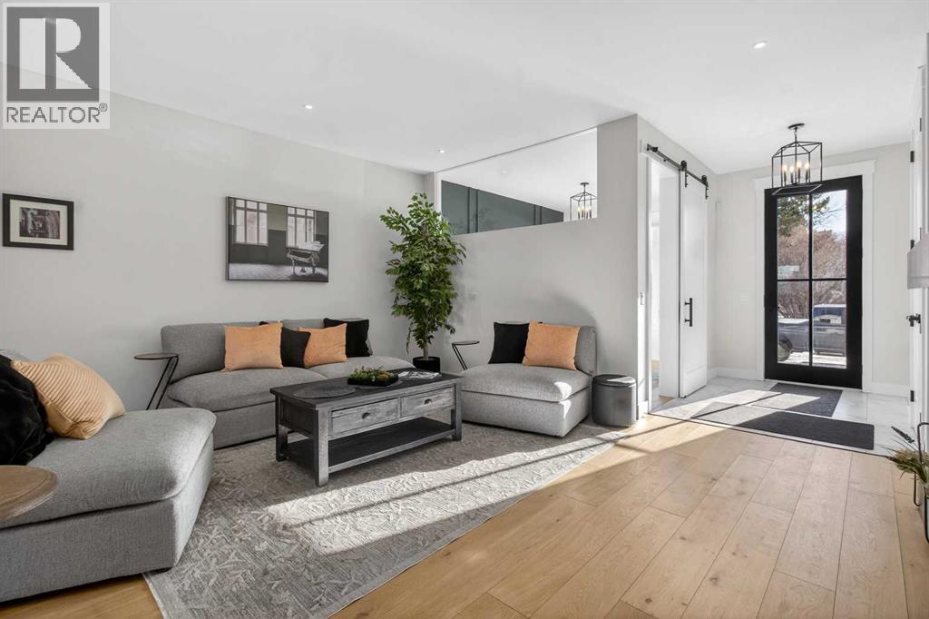 124 26 Avenue Ne, Calgary, Alberta  T2E 1Y7 - Photo 6 - A2282076