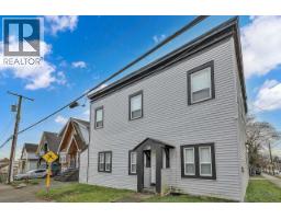 634 TENTH STREET, New Westminster, British Columbia