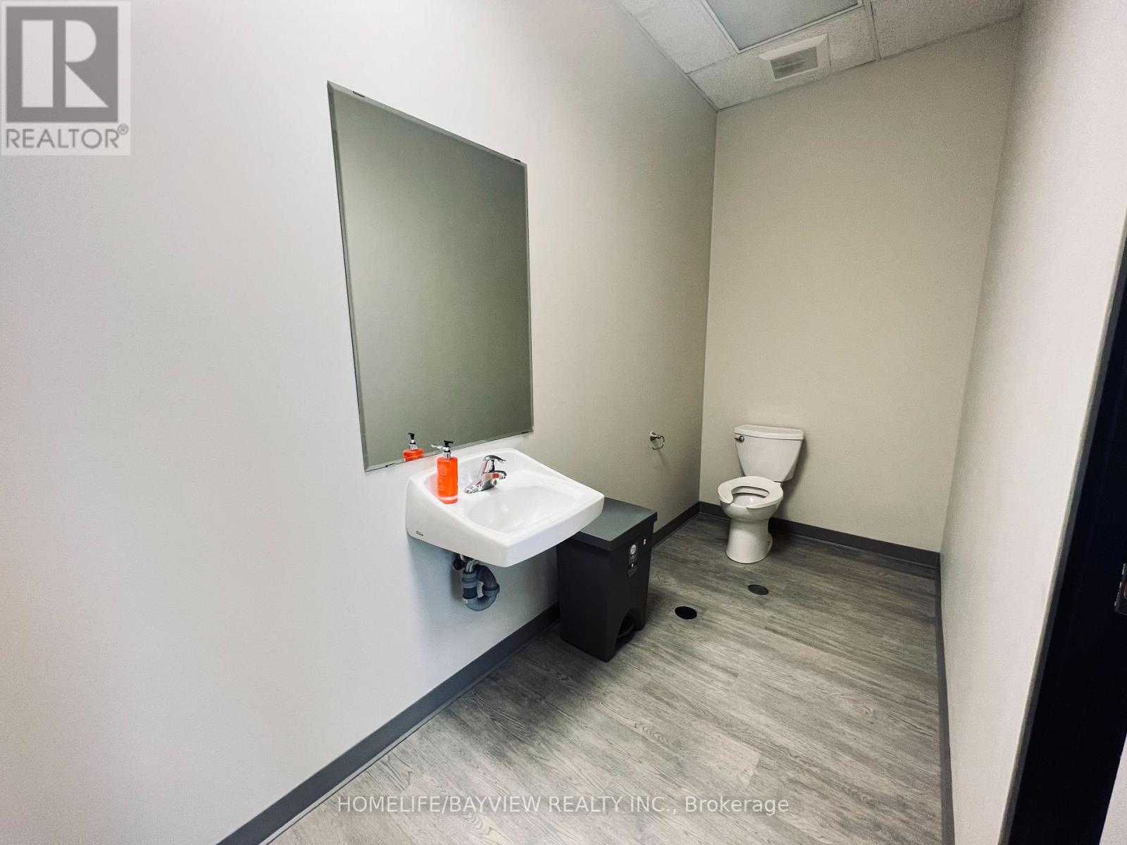 134-135 - 2550 Matheson Boulevard, Mississauga, Ontario  L4W 4Z1 - Photo 22 - W12739848