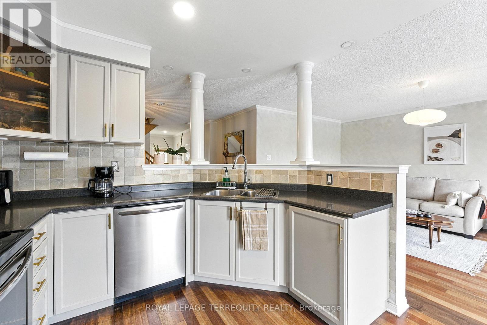 1117 Riddell Crescent, Milton, Ontario  L9T 6Y2 - Photo 14 - W12739856