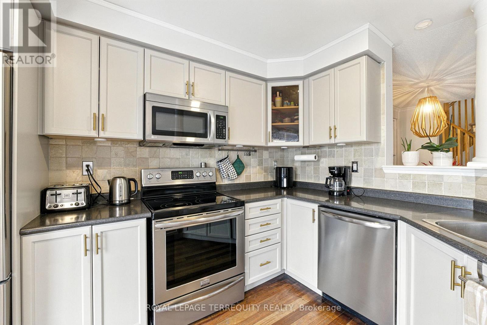 1117 Riddell Crescent, Milton, Ontario  L9T 6Y2 - Photo 16 - W12739856