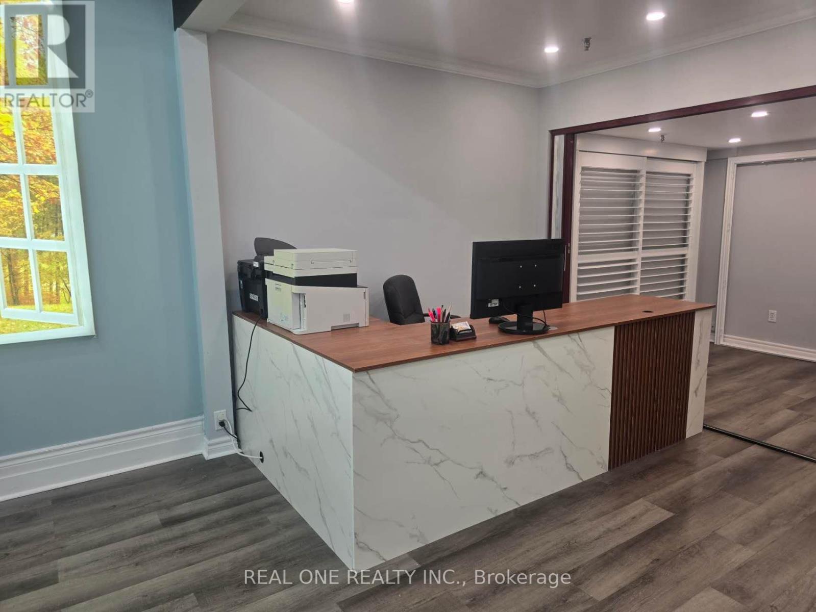 28 - 1200 Speers Road, Oakville, Ontario  L6L 2X4 - Photo 3 - W12739878