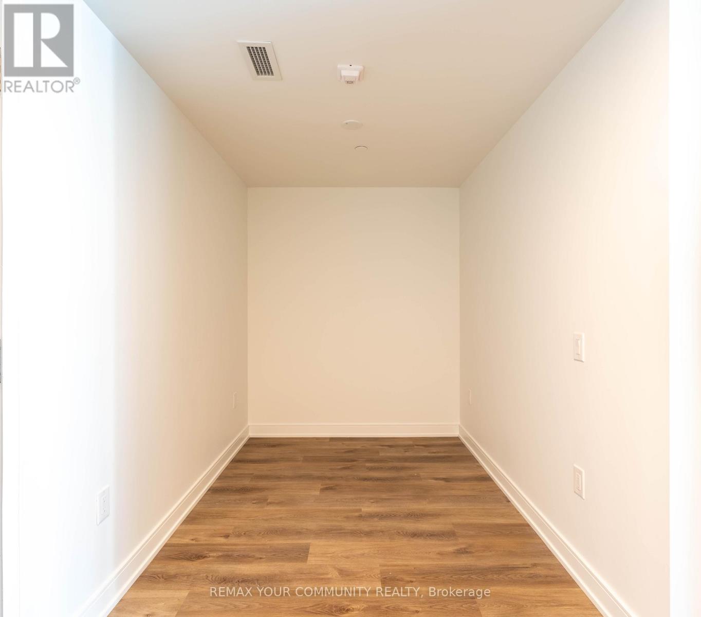 622 - 3009 Novar Road, Mississauga, Ontario  L5B 0P9 - Photo 5 - W12739886