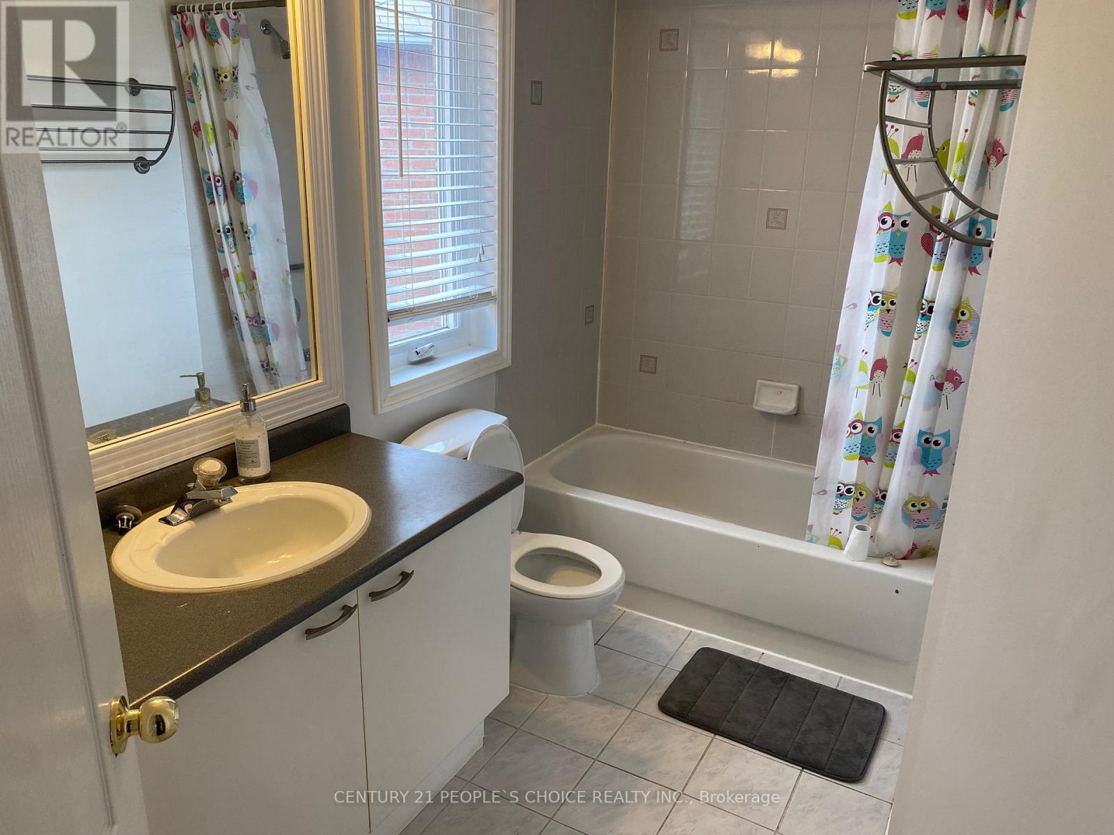 52 - 833 Scollard Court, Mississauga, Ontario  L5V 2B4 - Photo 6 - W12739906