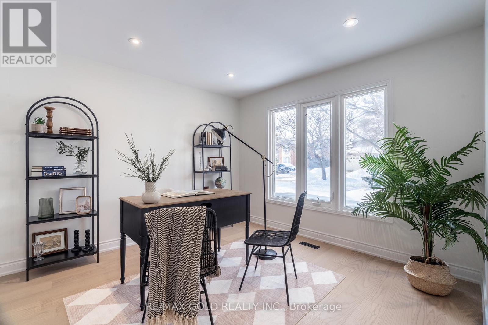 1138 Sawgrass Crescent, Mississauga, Ontario  L5C 3V4 - Photo 11 - W12739916