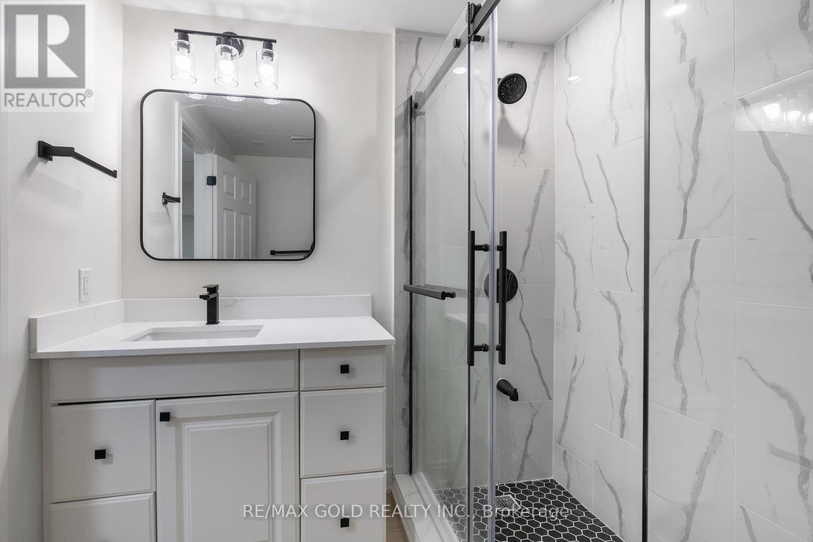 1138 Sawgrass Crescent, Mississauga, Ontario  L5C 3V4 - Photo 40 - W12739916