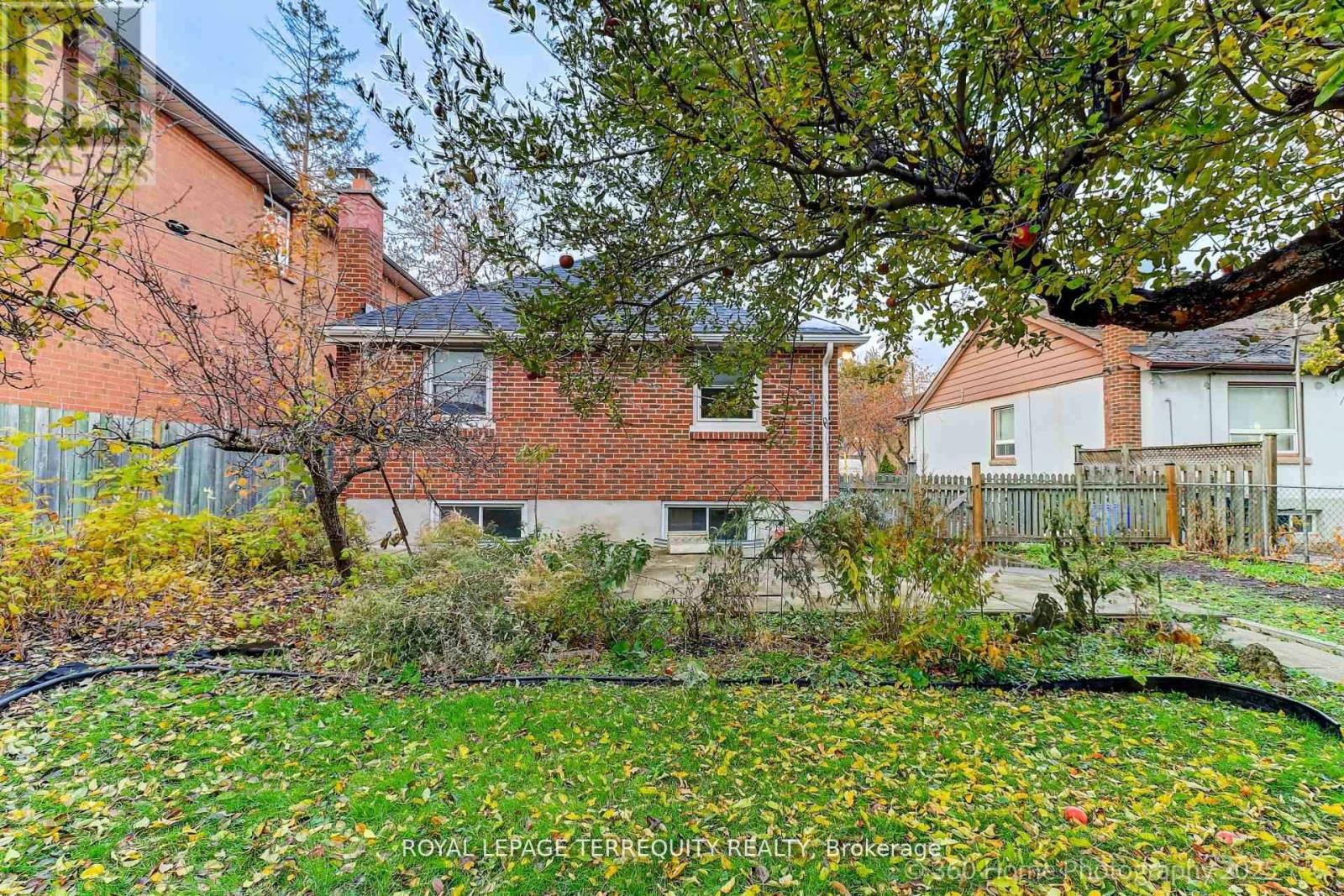 27 John Best Avenue, Toronto, Ontario  M9N 1C4 - Photo 25 - W12734740