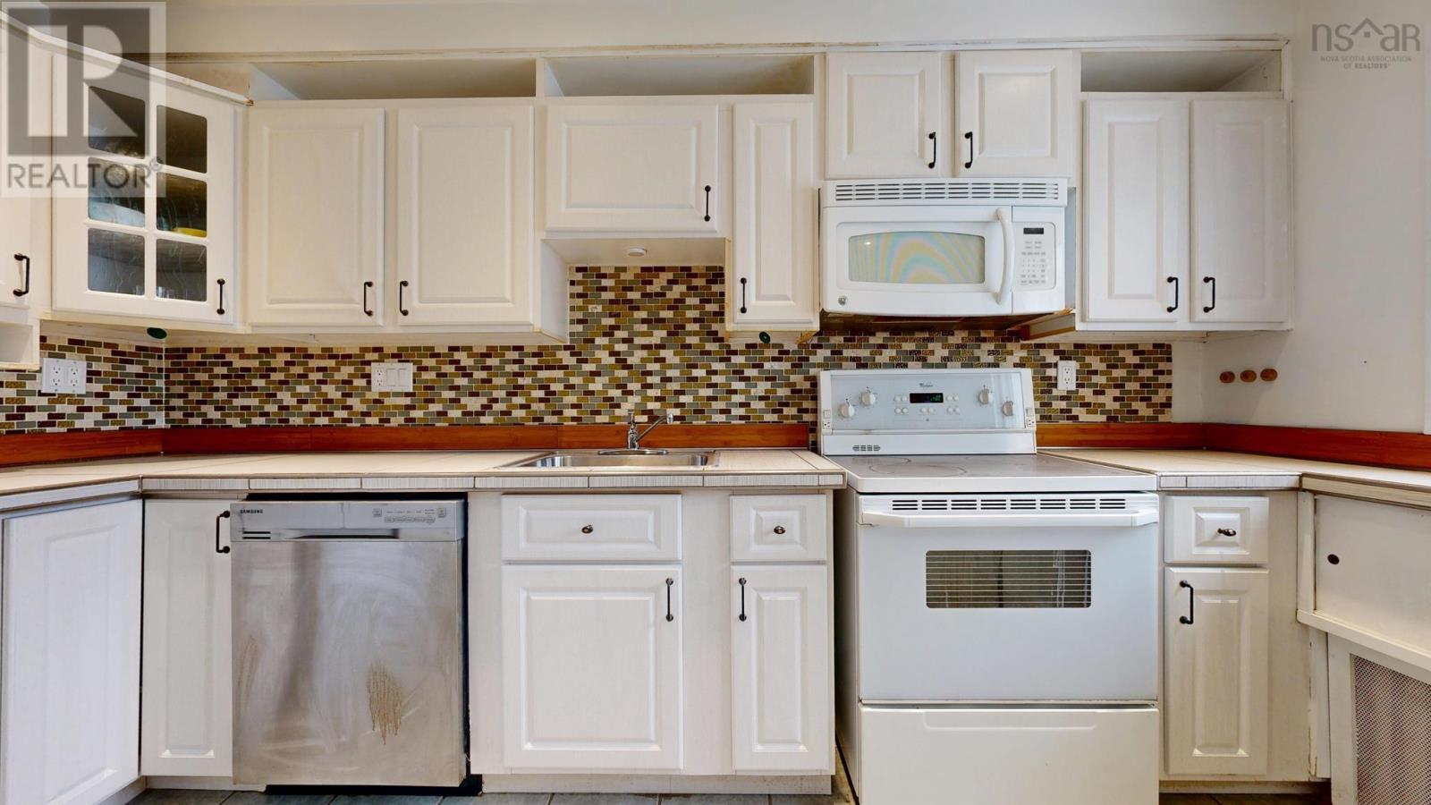 3681 High Street, Halifax Peninsula, Nova Scotia  B3K 4Y8 - Photo 8 - 202600330