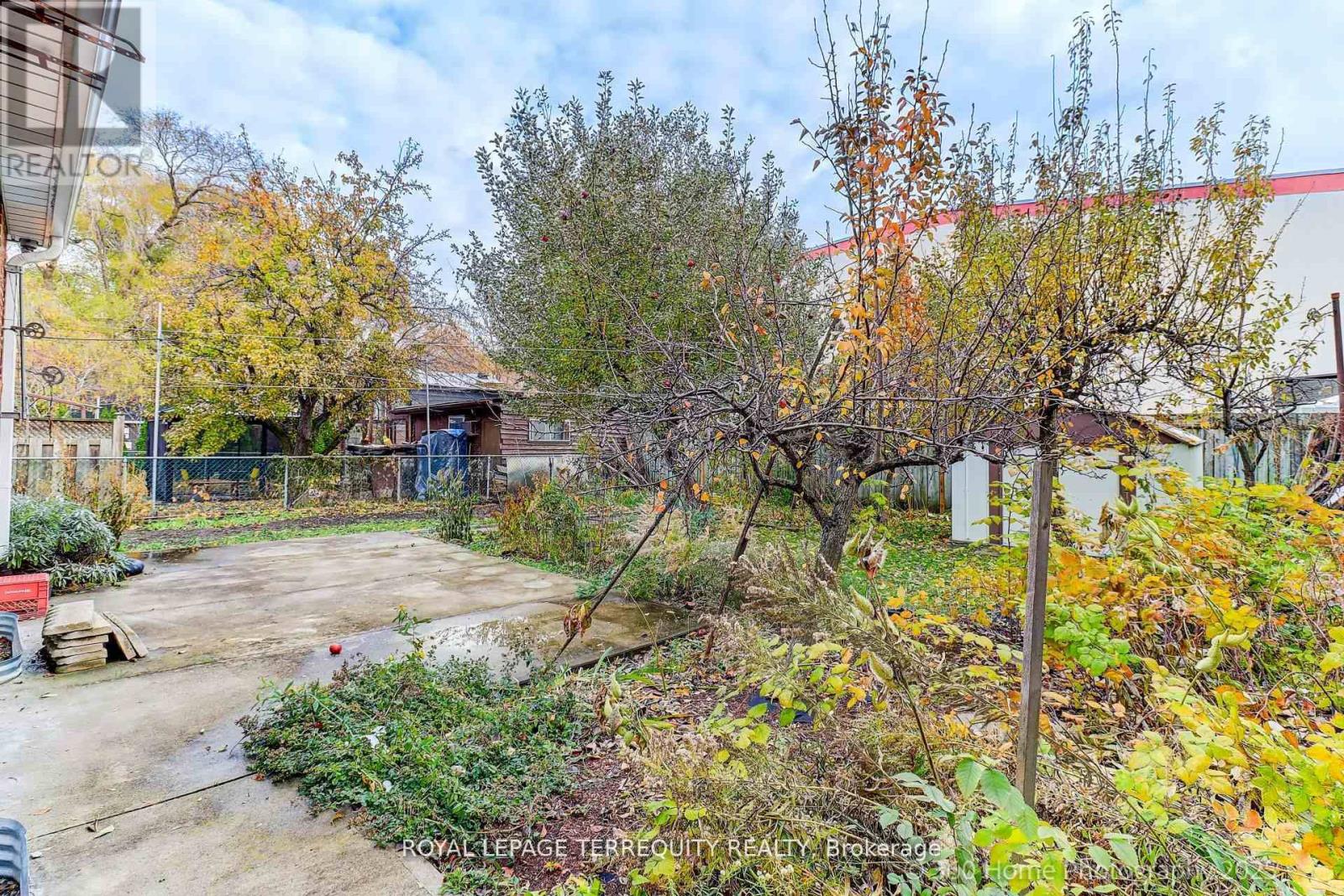 27 John Best Avenue, Toronto, Ontario  M9N 1C4 - Photo 23 - W12734740