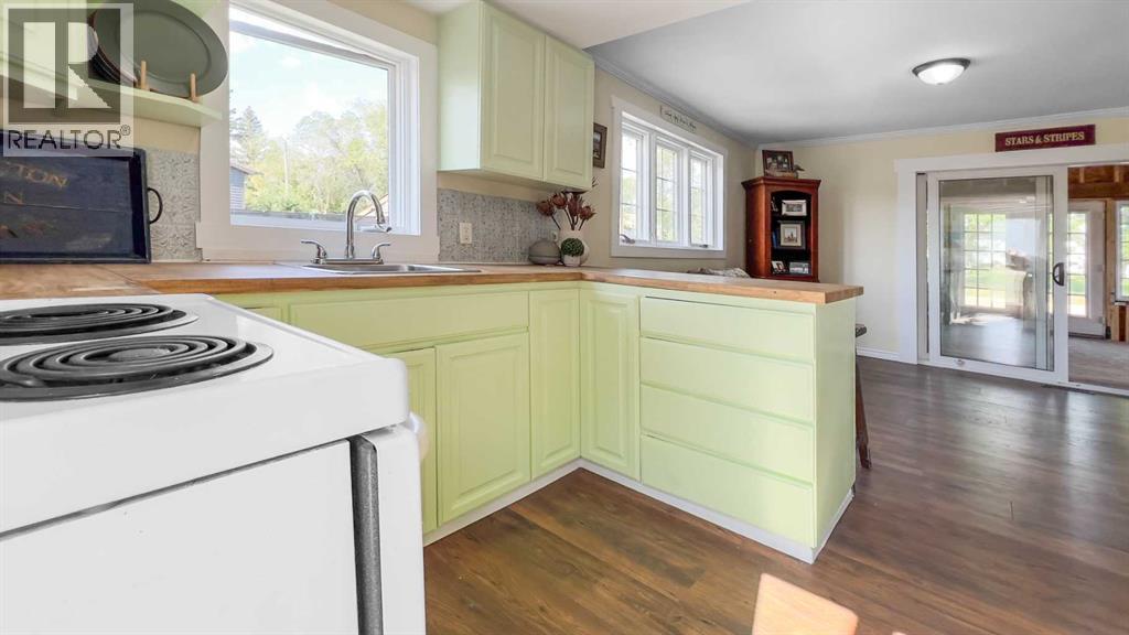 4105 Wallace Street, Donalda, Alberta  T0B 1H0 - Photo 12 - A2252985