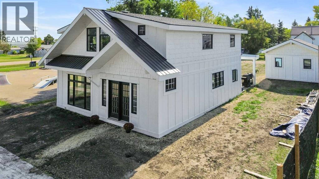 4105 Wallace Street, Donalda, Alberta  T0B 1H0 - Photo 3 - A2252985