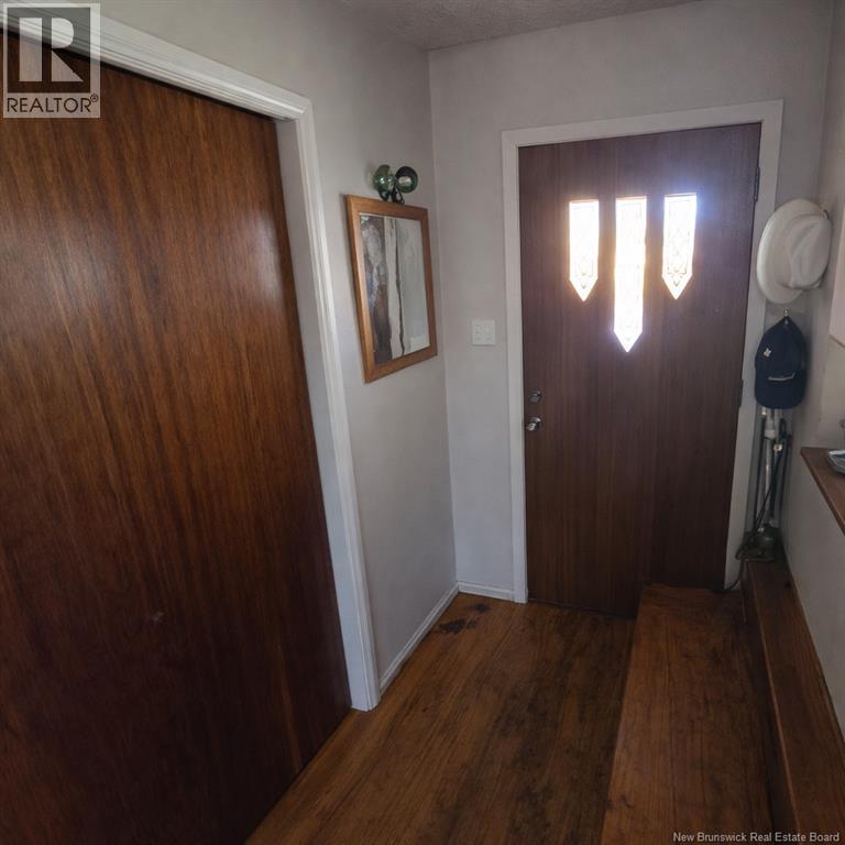 402 Varrily Street, Bathurst, New Brunswick  E2A 2P1 - Photo 2 - NB132860