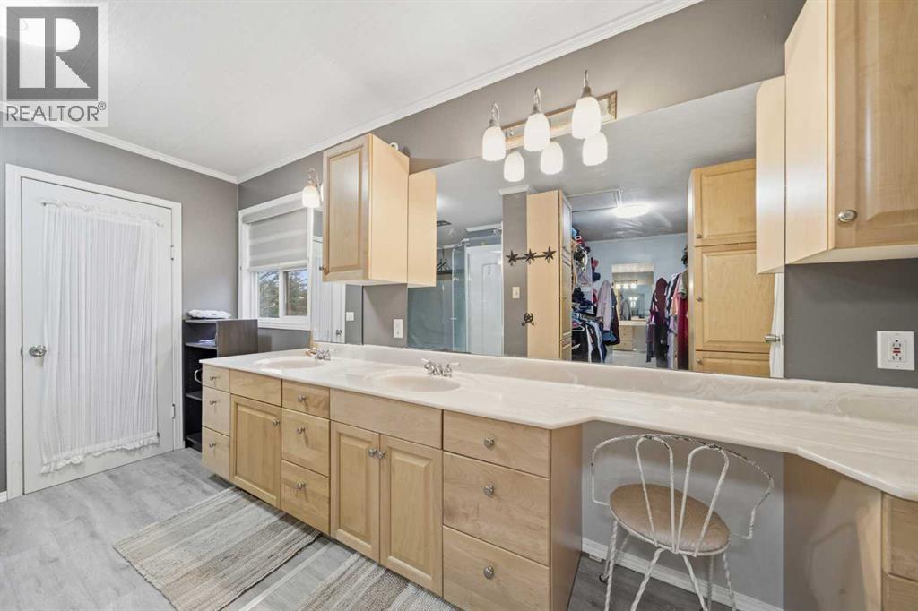 12040 338 Avenue E, Rural Foothills County, Alberta  T1s 1a2 - Photo 29 - A2270677